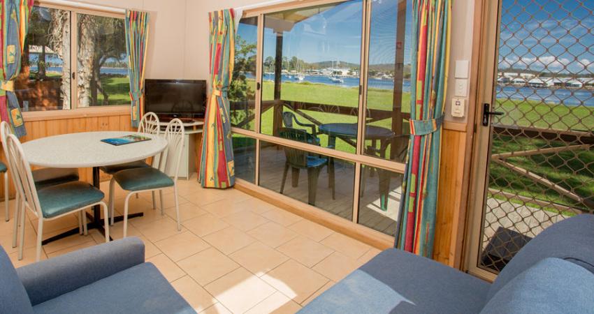 BIG4 Batemans Bay Waterfront Bungalow 900px 17 5